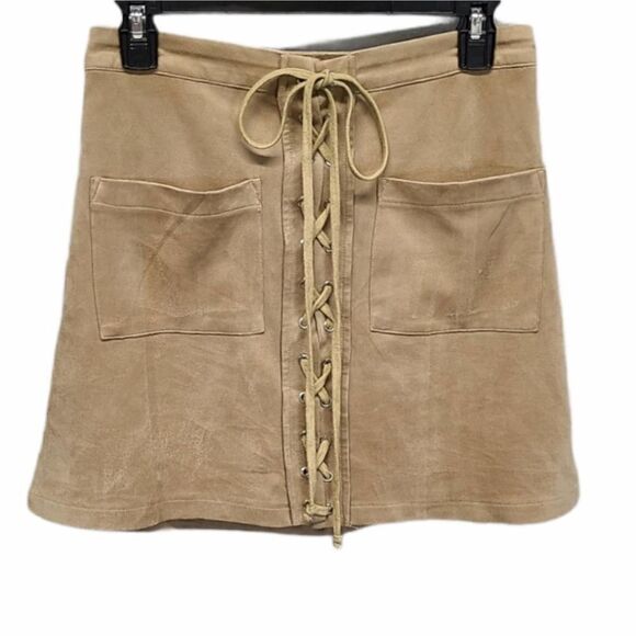 Lace Up Faux‎ Suede Mini Skirt Size Medium - Picture 4 of 8